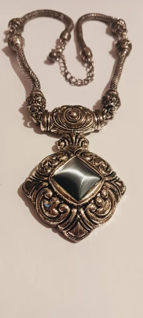 Gorgeous Statement Necklace image indicator(5)