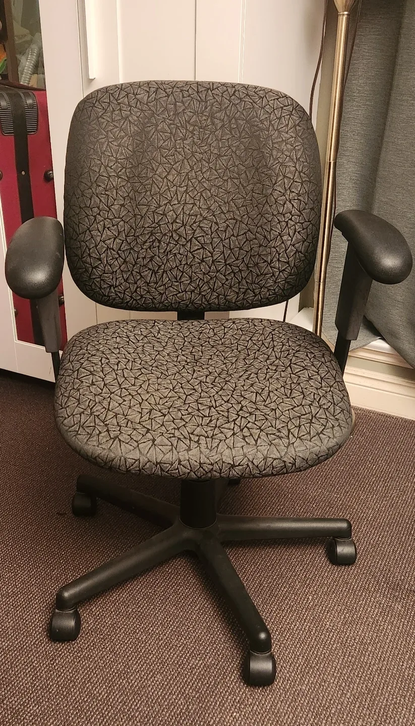 Office Chair - Black thumbnail