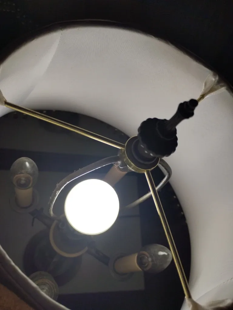 Vintage Style Table Lamp with Beaded Shade image indicator(3)