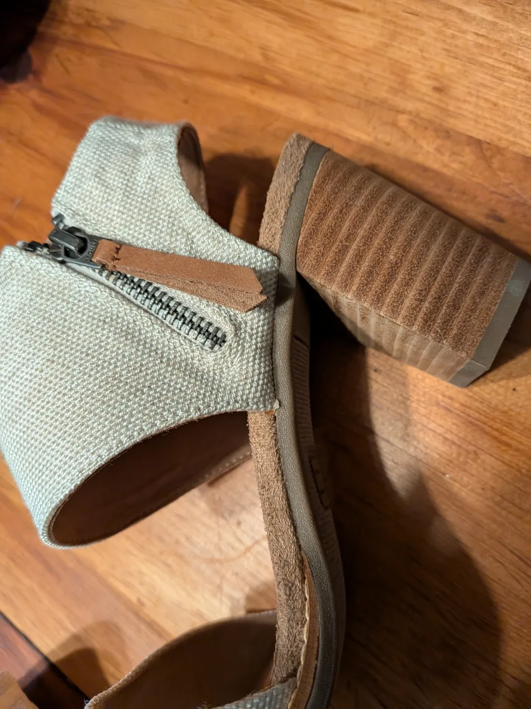 TOMS Women's Beige Heeled Sandals, Size 8 worn once image indicator(6)