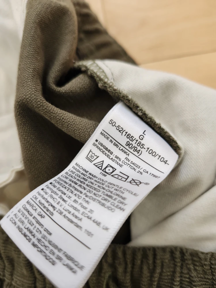 GAP Corduroy Joggers - Size Large - photo 3