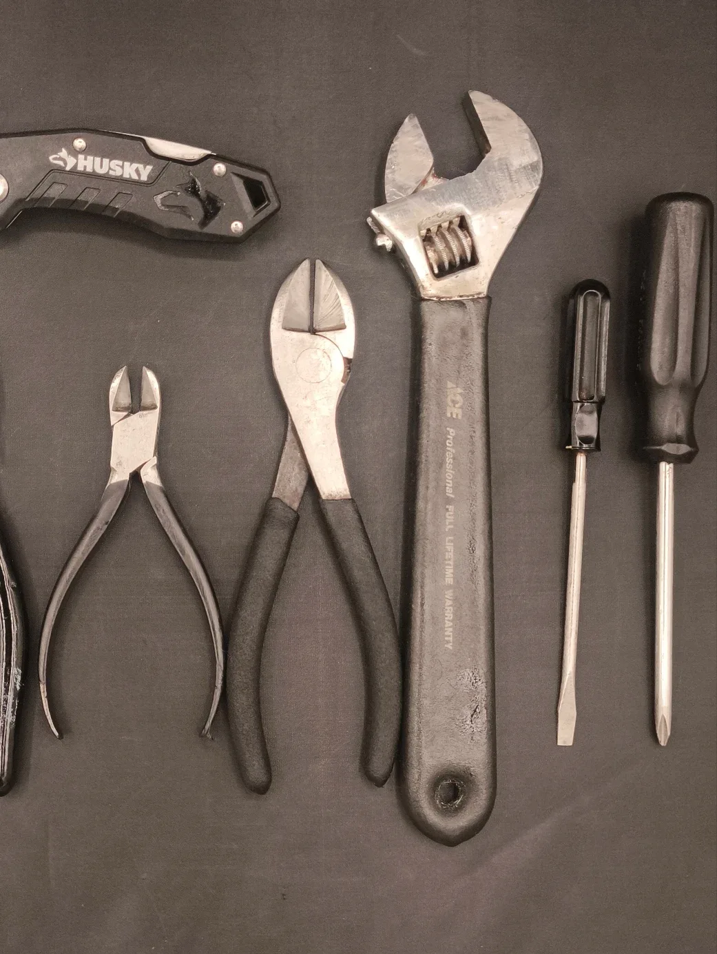 11-Piece Mixed Tool Kit – Home • Auto • DIY image indicator(3)