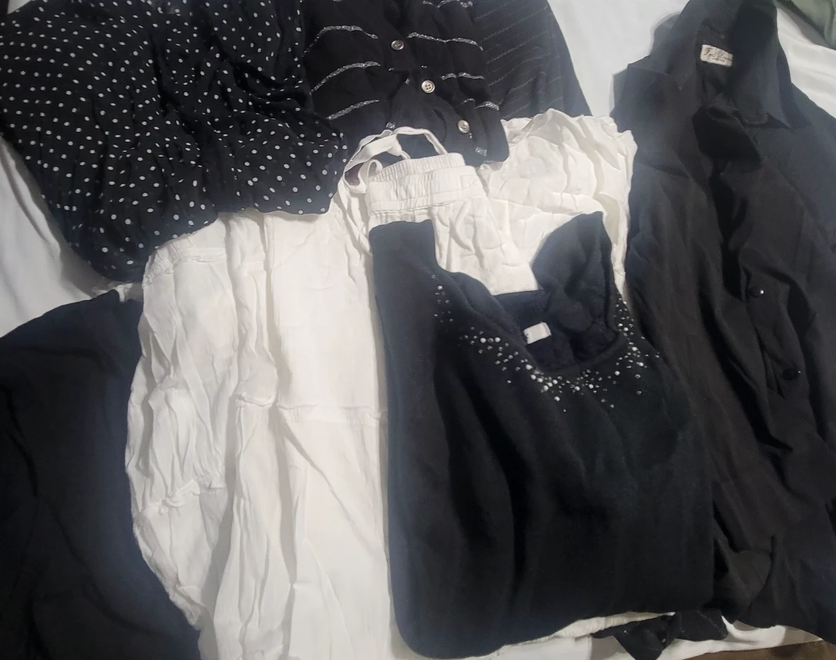 Bag of XL women's clothes - photo 3
