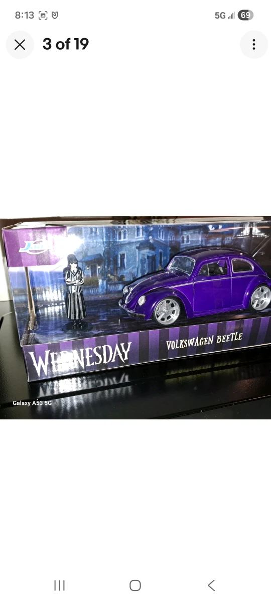 Wednesday Volkswagen Beetle Die-cast Figure - photo 2