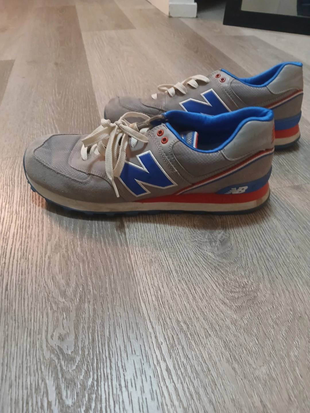 New Balance 574 Sneakers - Grey & Blue