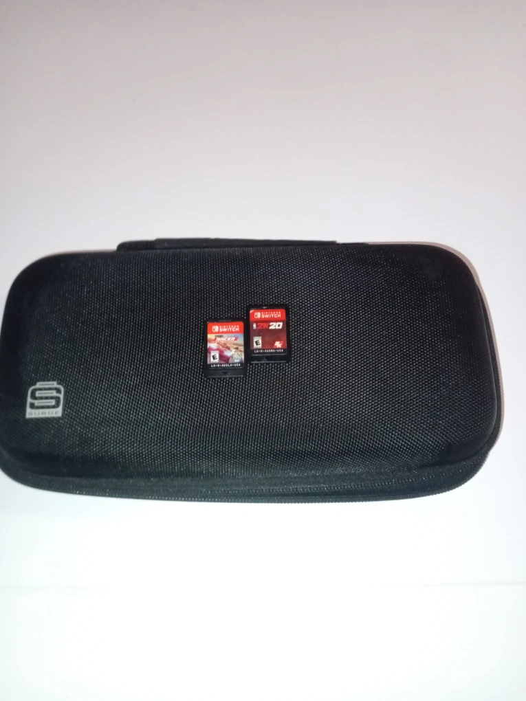 Nintendo Switch Game Case + Games - photo 3