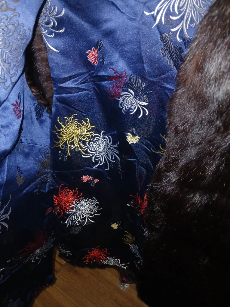 Fur Vest with Floral Lining - photo 2