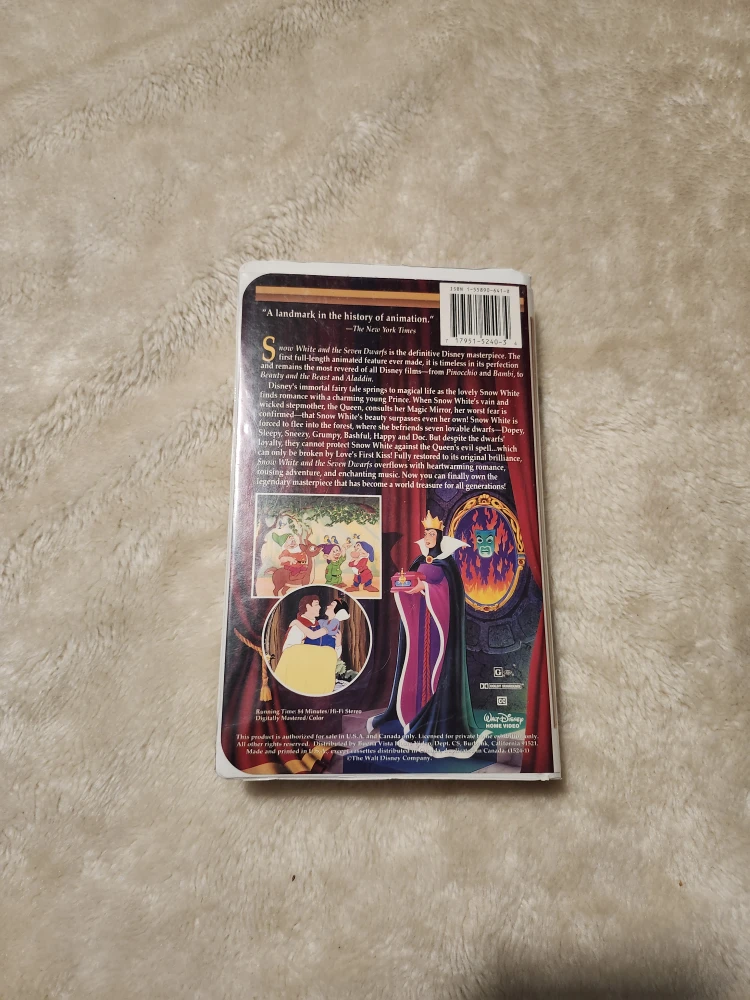 Snow White and the Seven Dwarfs VHS Tape - photo 3