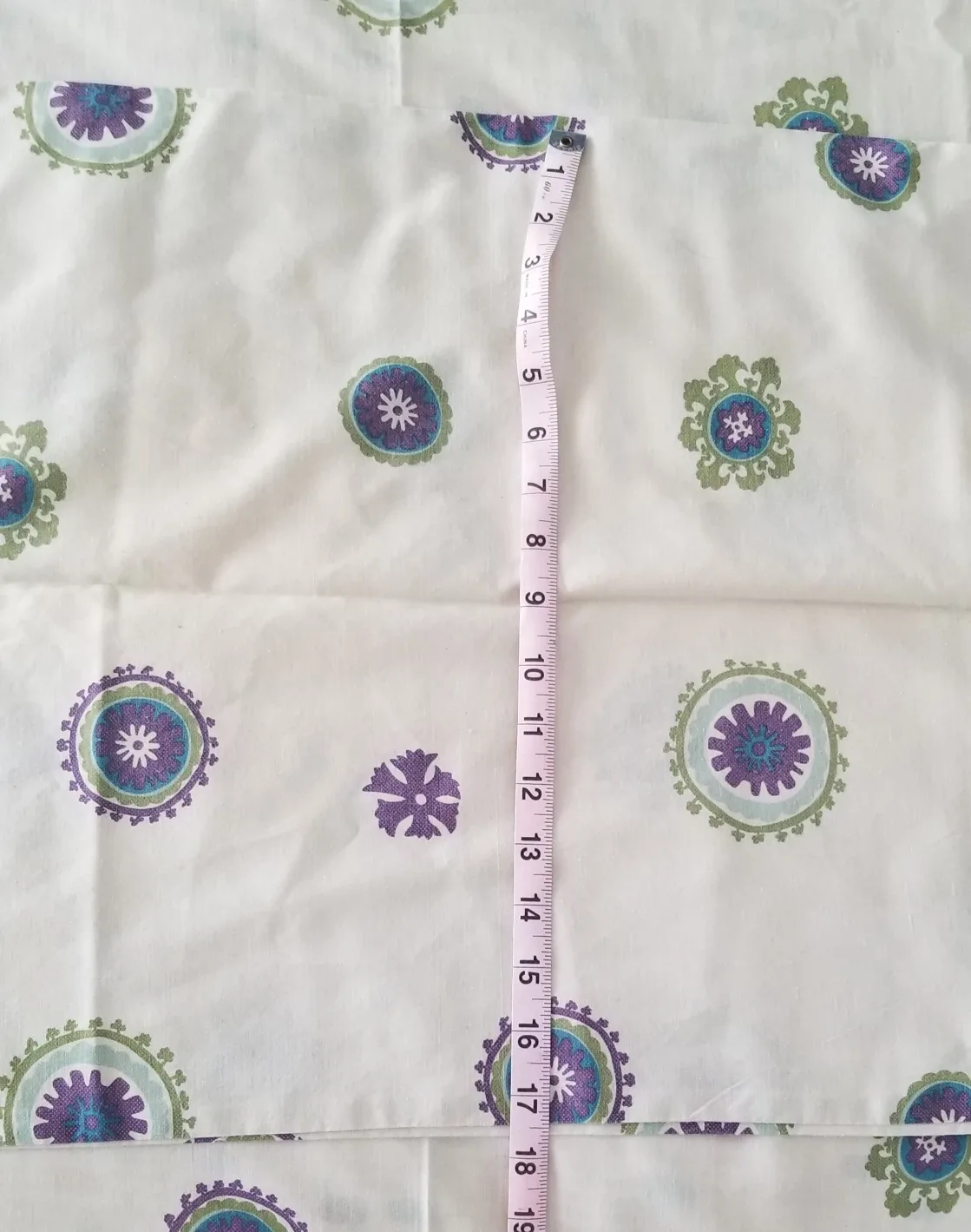 Bedsheet and Two Pillowcases image indicator(3)