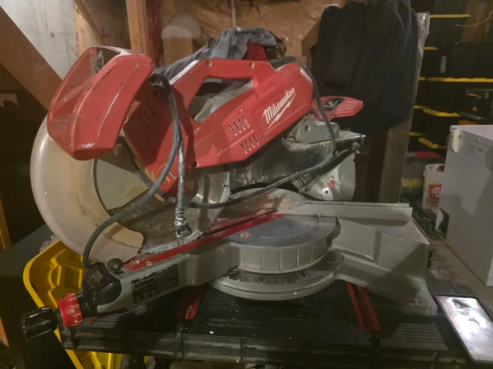 Milwaukee 12" Sliding Compound Miter Saw