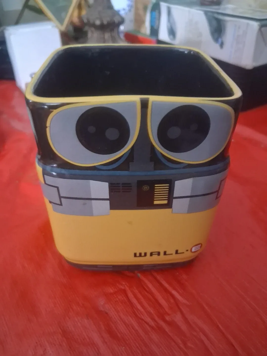 Disney Pixar Wall-E Mug image indicator(3)