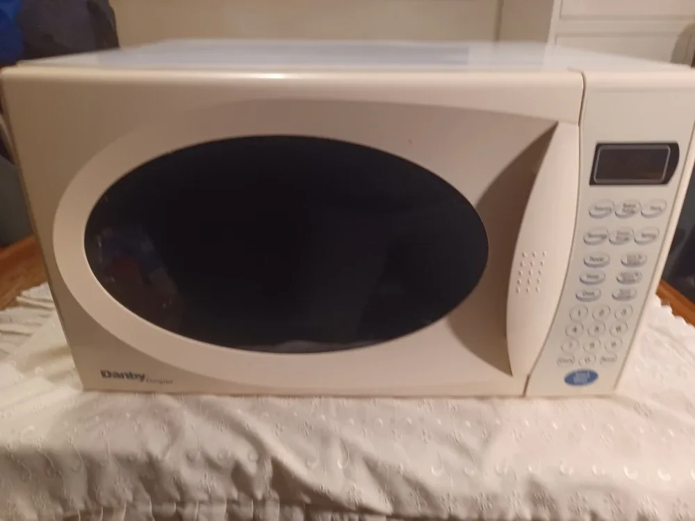 Danby Designer Microwave Oven