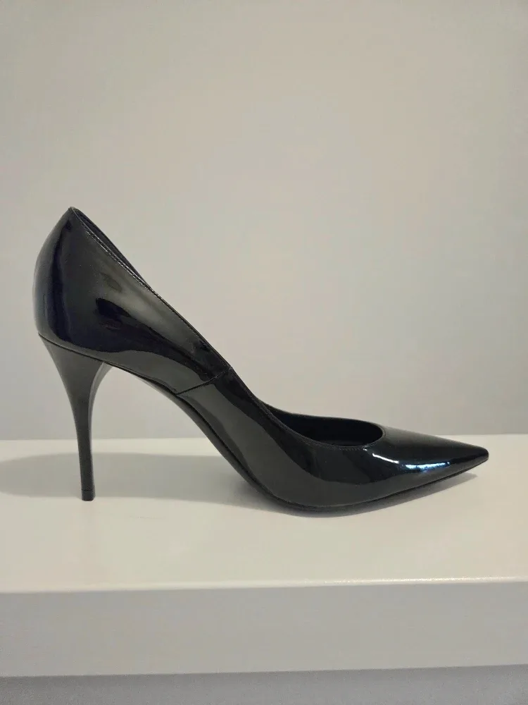Saint Laurent Patent Leather Heels -Size 35 image indicator(3)