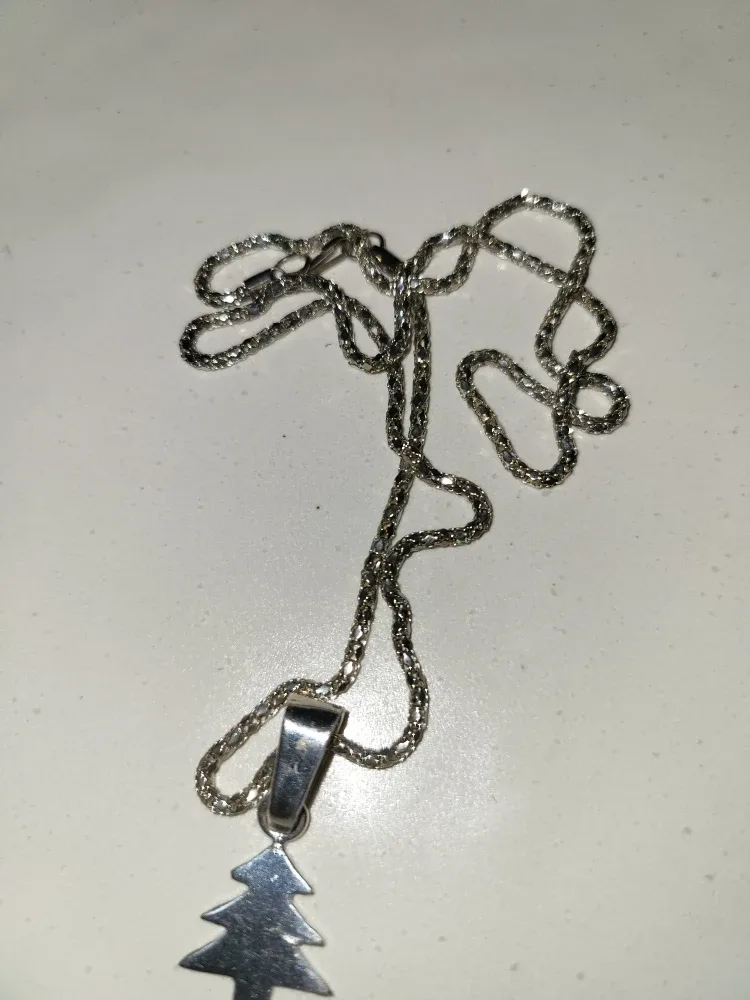 Heart & Tree Pendant Necklace Set image indicator(8)