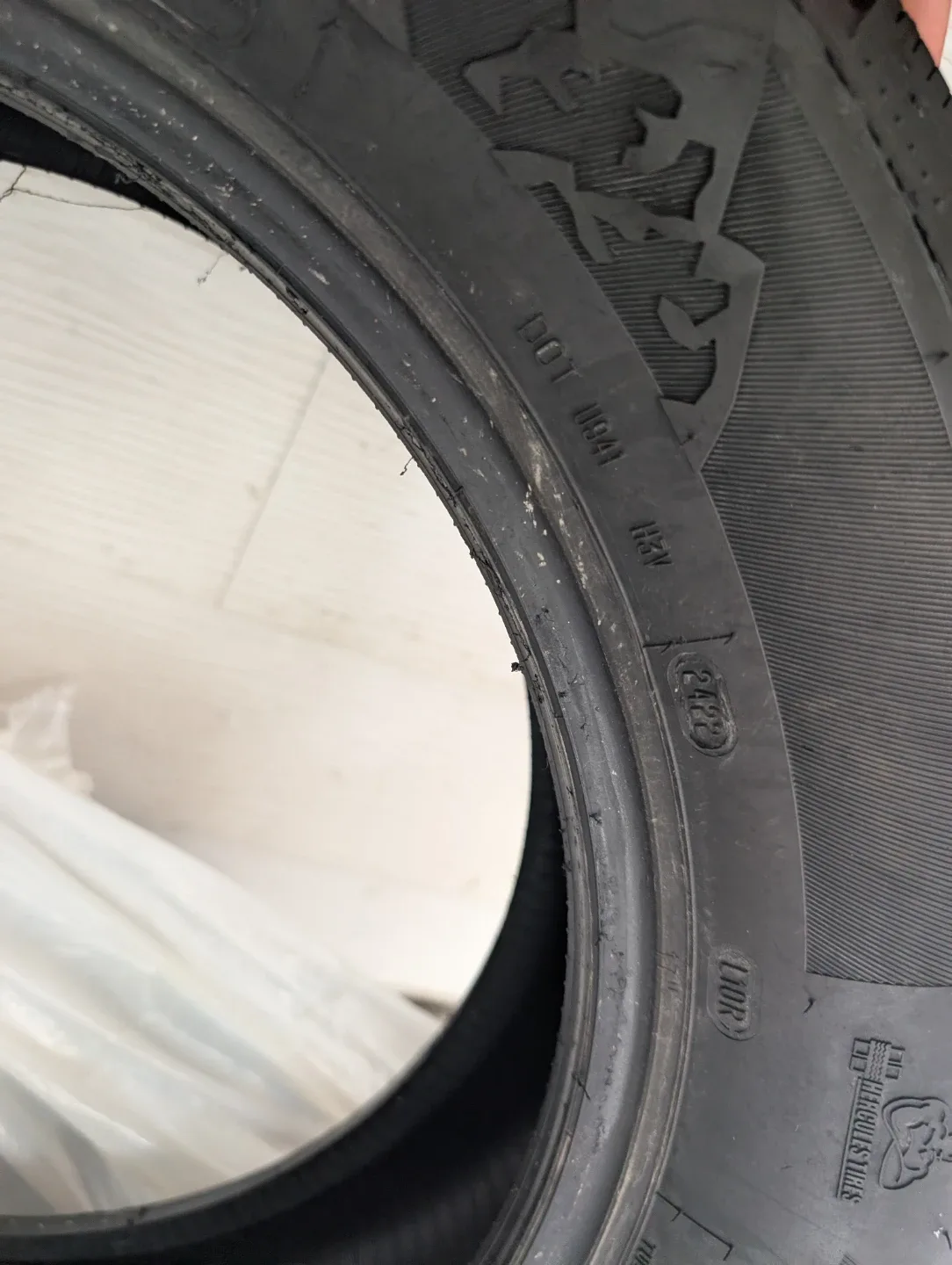 Full set Hercules Avalanche X-Treme winter Tire 225/60R17 image indicator(4)