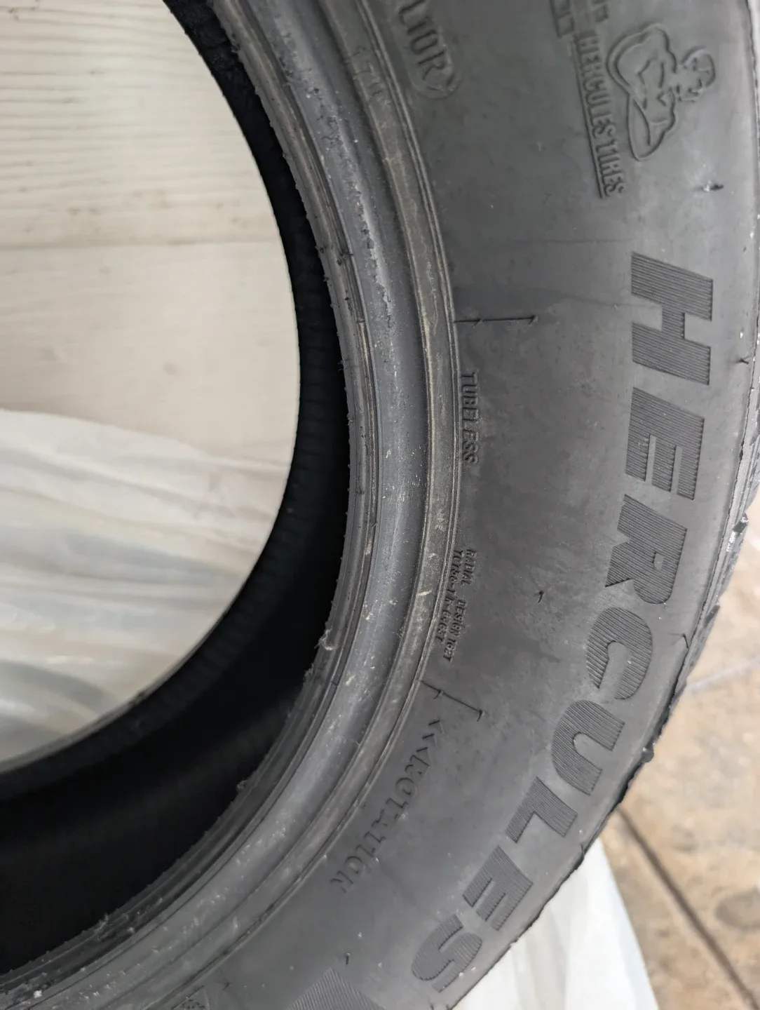 Full set Hercules Avalanche X-Treme winter Tire 225/60R17 image indicator(5)