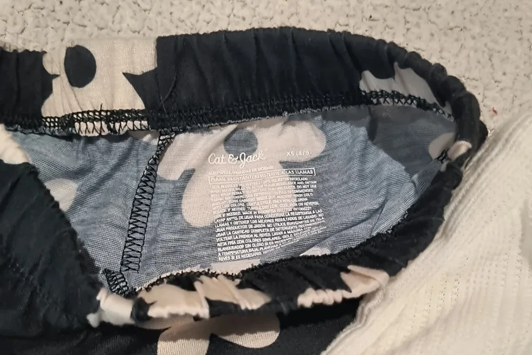 Cat & Jack Pajama Set - Size M (8) image indicator(3)