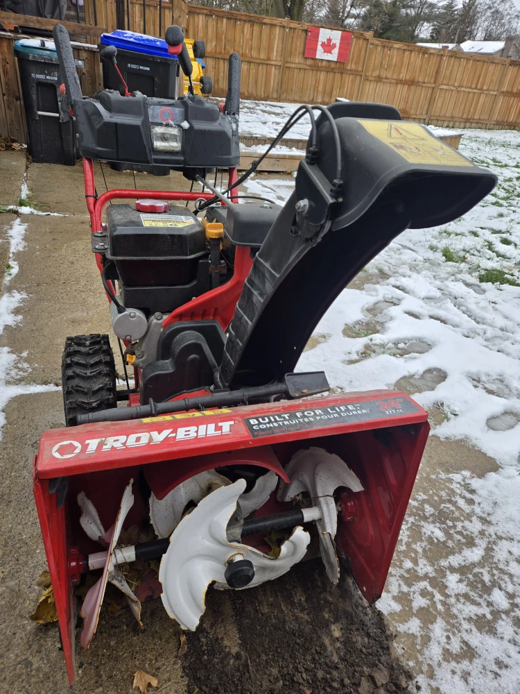 Troy-Bilt Storm 2410 Gas Snow Blower