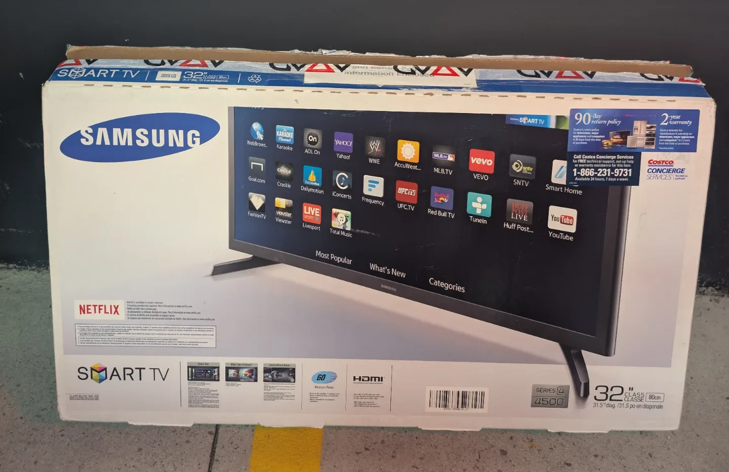 Samsung 32" Smart TV UN32J4500AF - Like New!