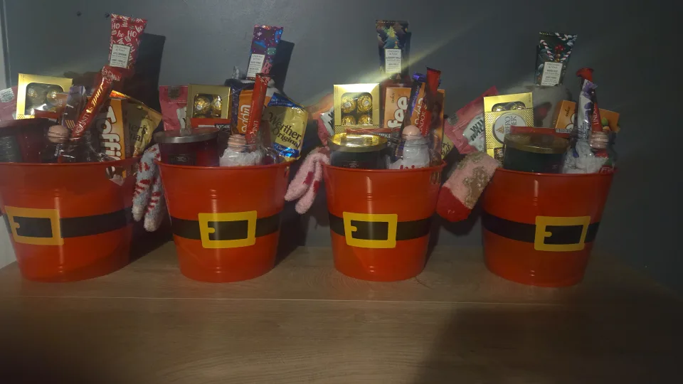 Blanket/Candle Christmas Basket