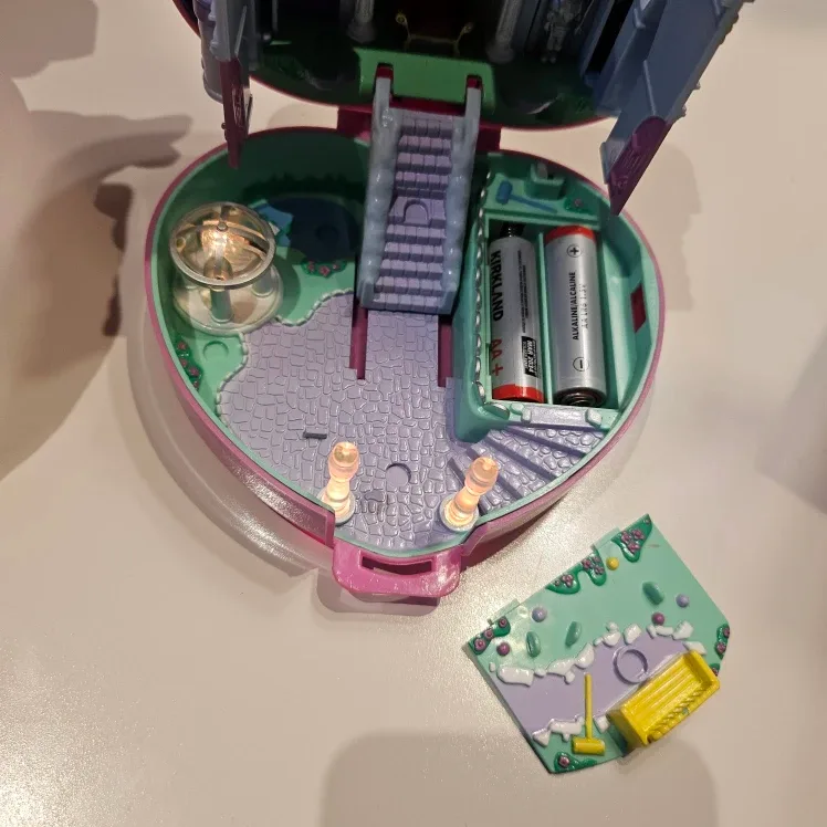 Vintage Bluebird Polly Pocket Compact Lot image indicator(10)