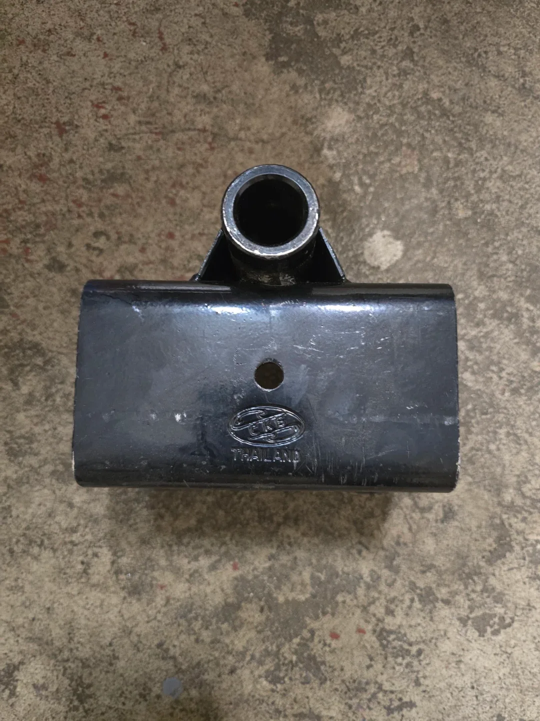 Trailer Hitch Receiver - Black image indicator(4)