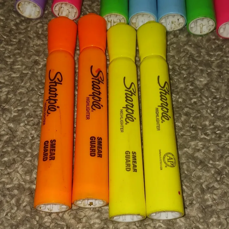 Sharpie Highlighters - Smear Guard - Assorted Colours image indicator(3)
