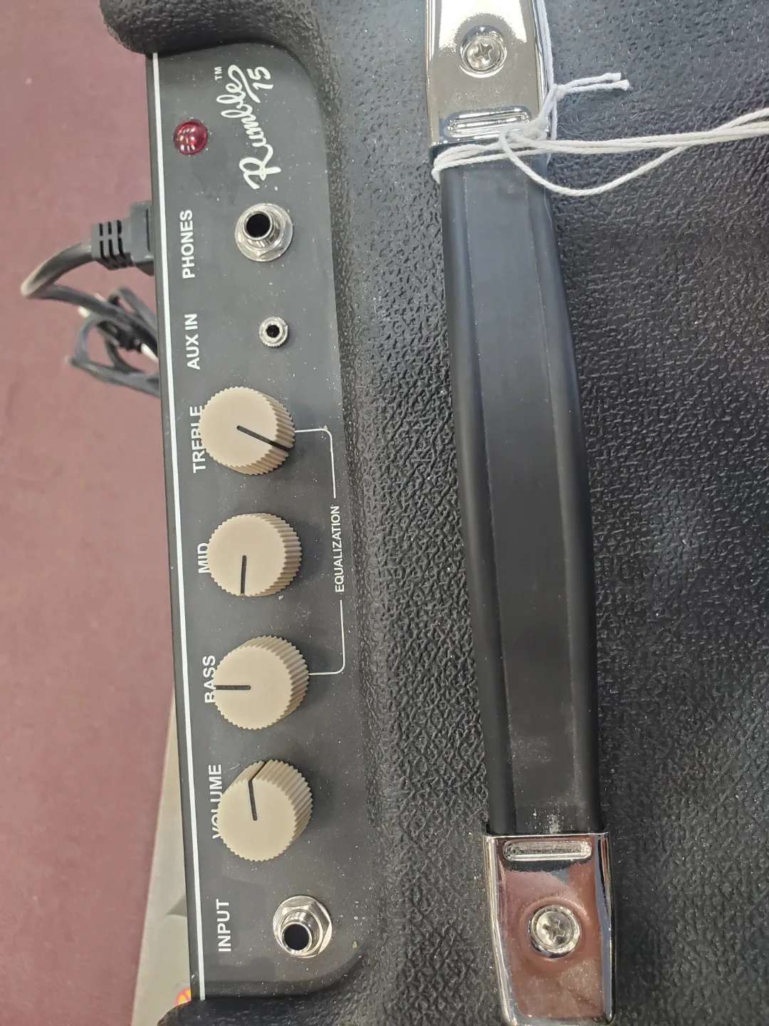 Fender Rumble 15 Bass Amplifier image indicator(2)
