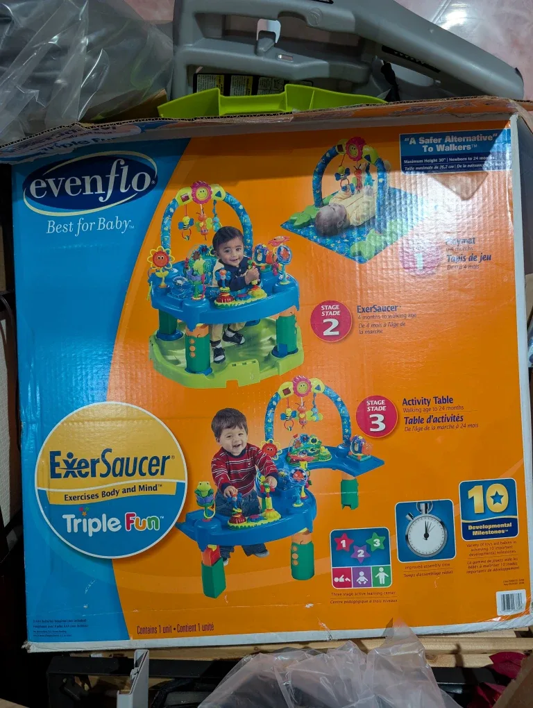 Evenflo ExerSaucer Triple Fun - Baby Activity Center