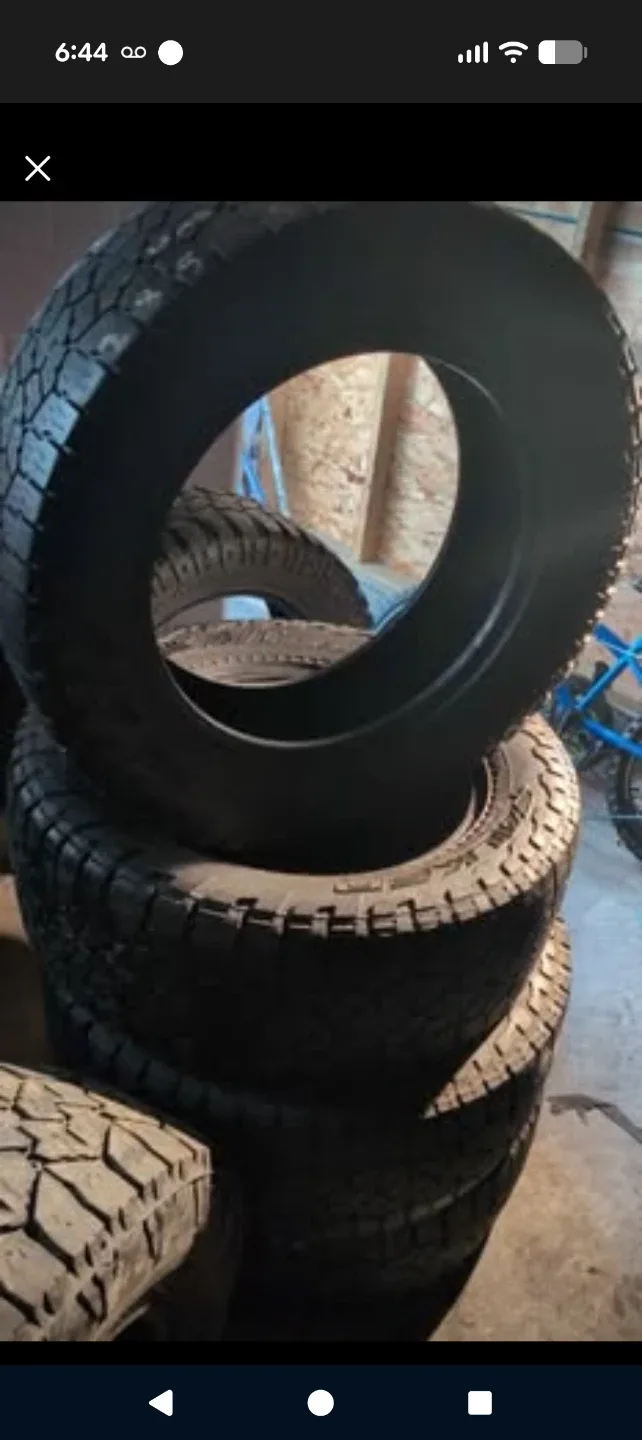 L/T Falken A/T wildpeak  285/60R20