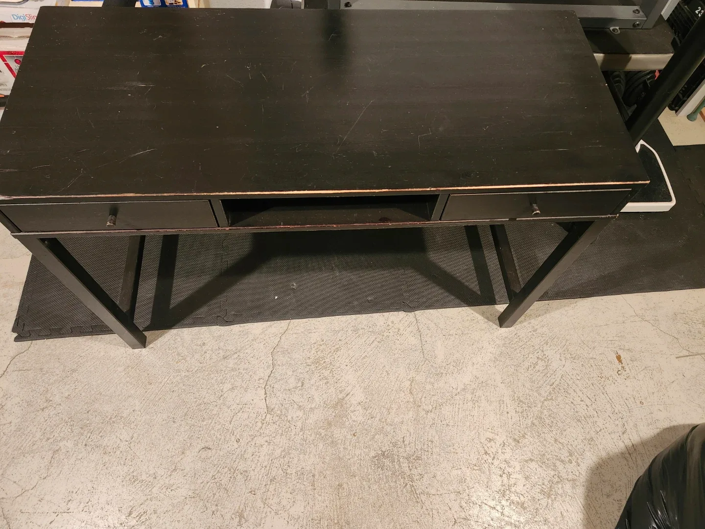 Solid Wooden computer desk image indicator(3)