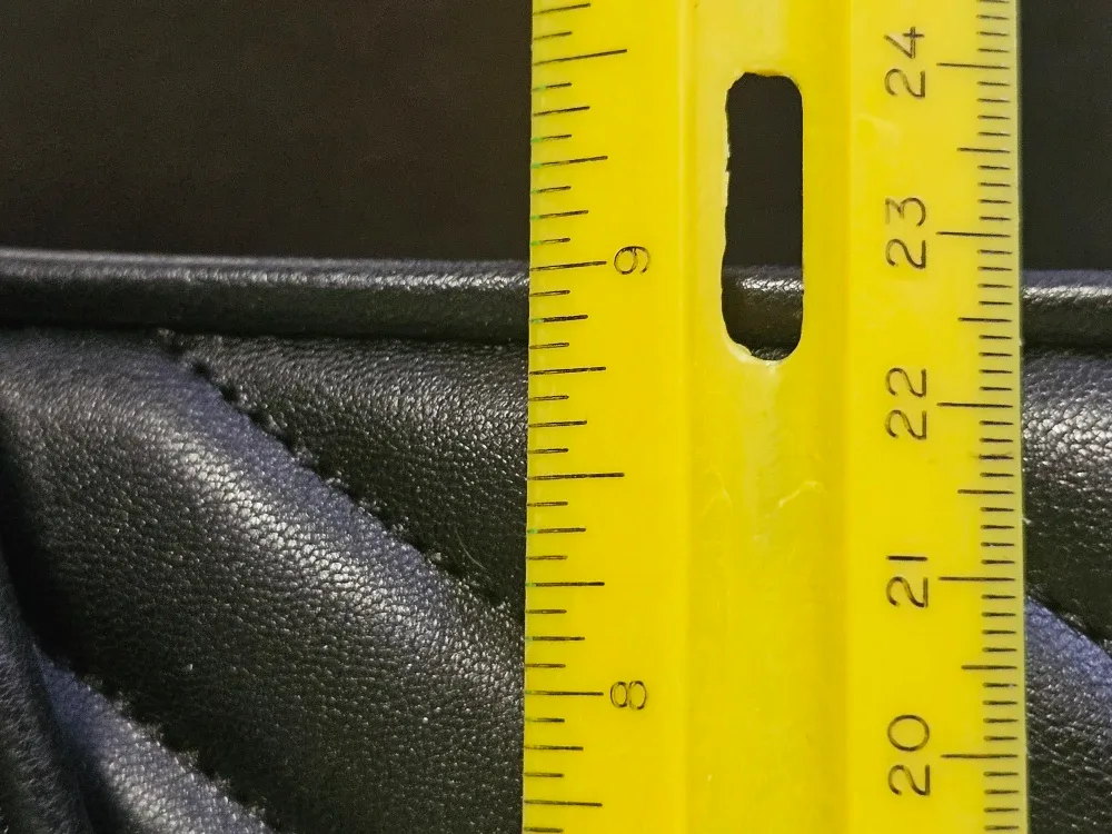 Michael Kors Black Leather Shoulder Bag image indicator(5)