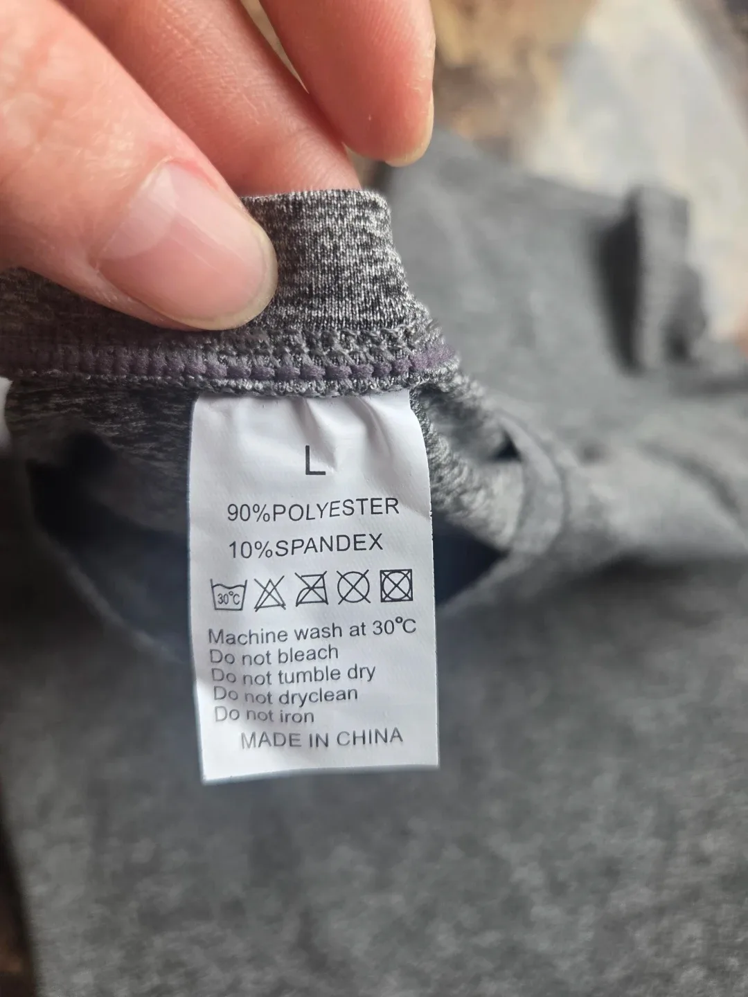 Brand New Women T shirt S-M image indicator(2)