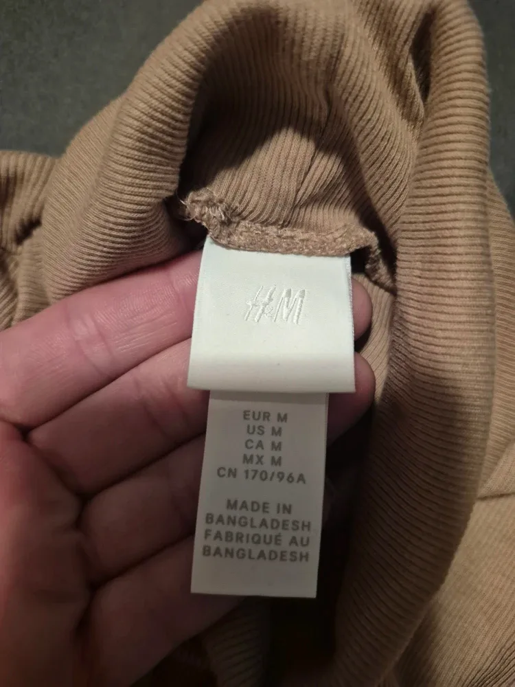 H&M Beige Bodysuit - Size M image indicator(2)