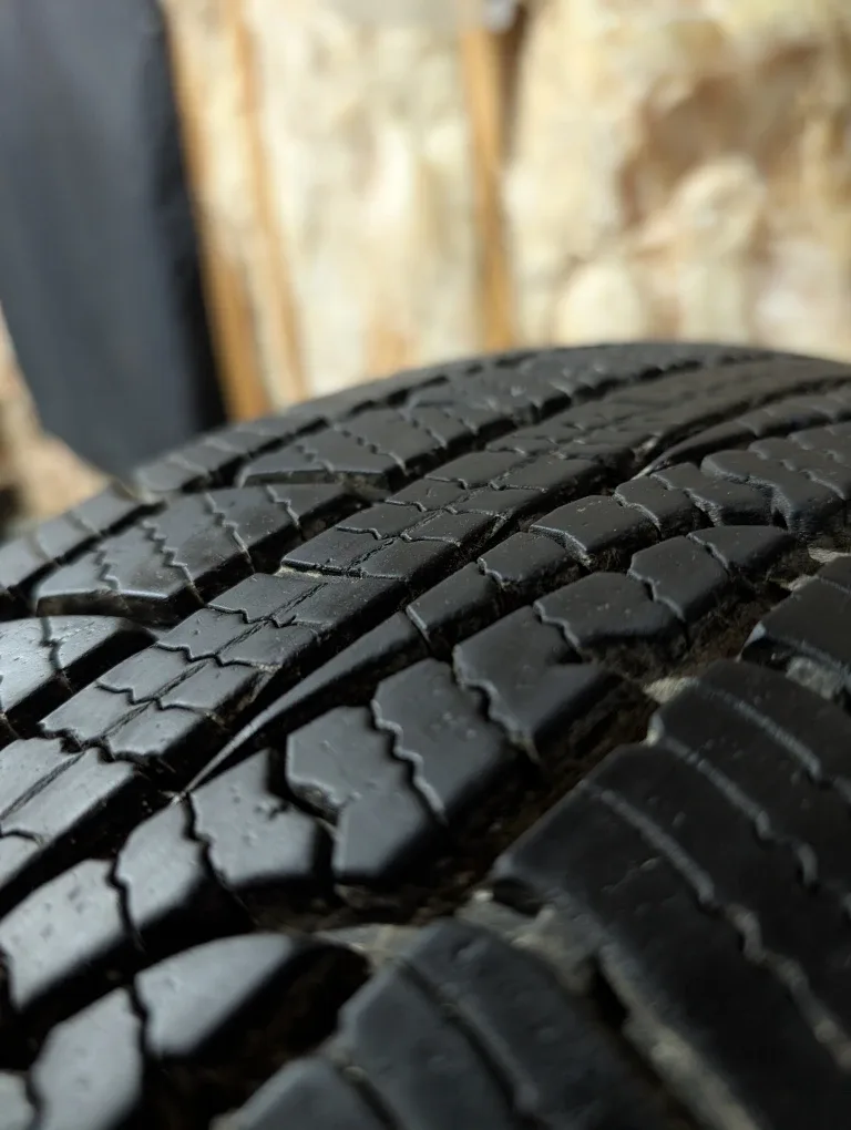 (4)-205/65R16 Goodyear Assurance Weather Ready All Weather Tires image indicator(2)