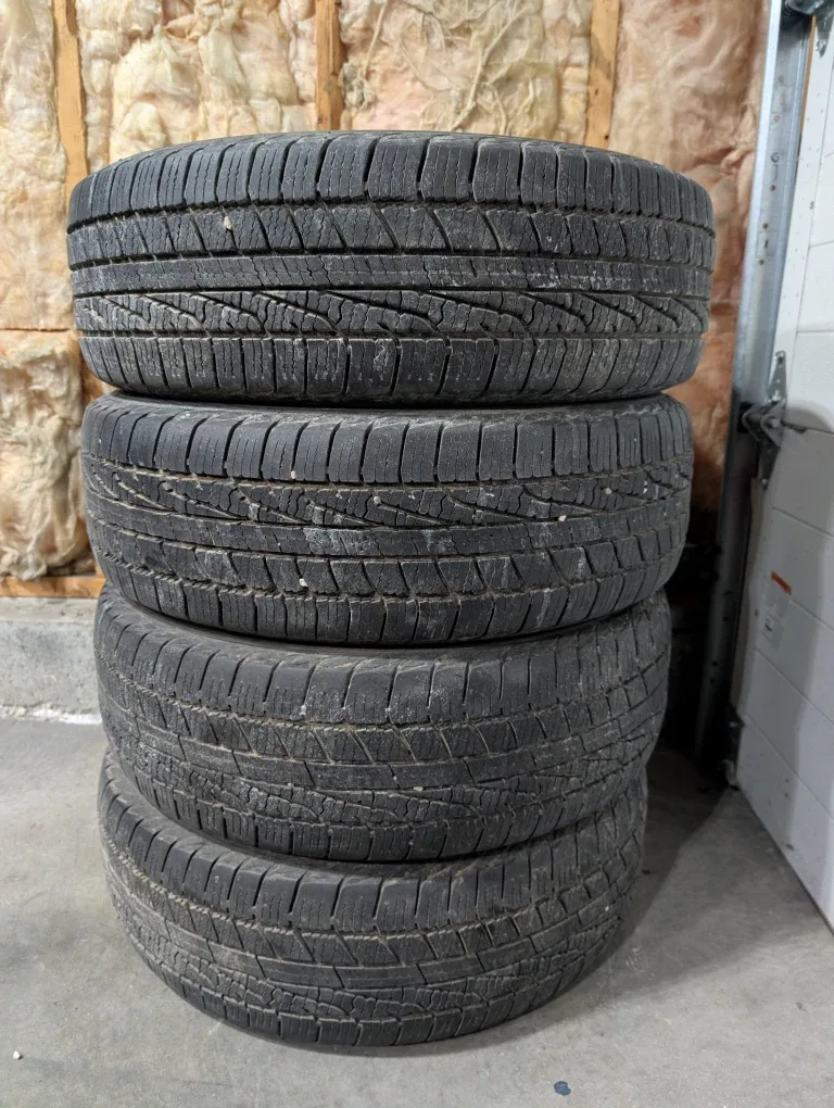 (4)-205/65R16 Goodyear Assurance Weather Ready All Weather Tires image indicator(5)