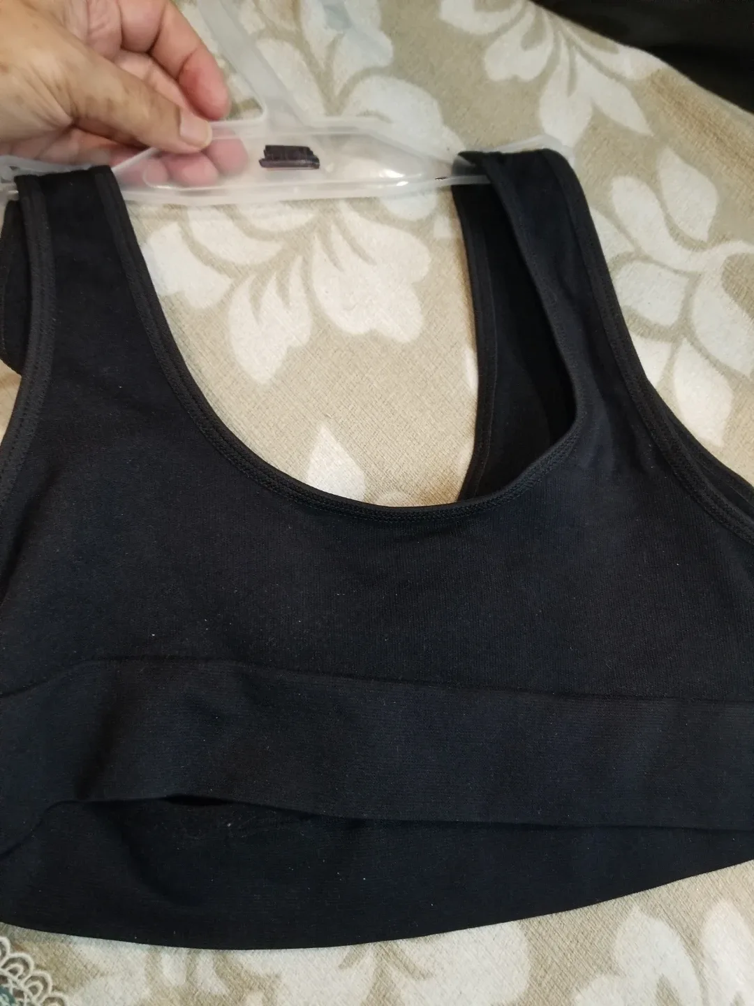 New Black Sports Bra - Size XL/1X image indicator(2)