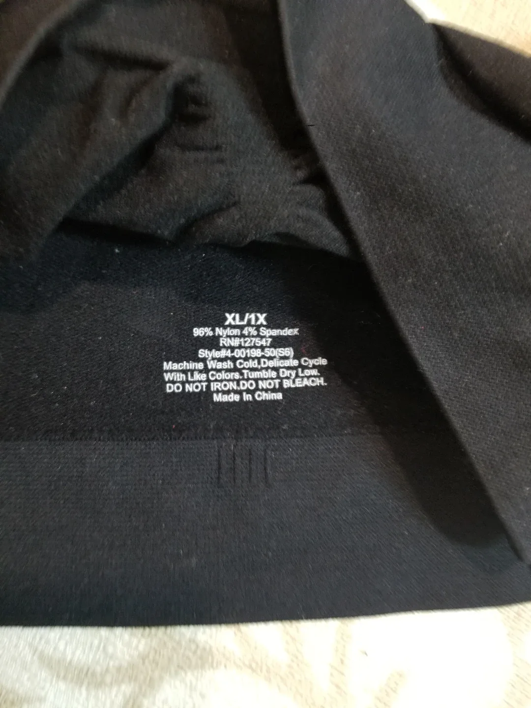 New Black Sports Bra - Size XL/1X image indicator(3)