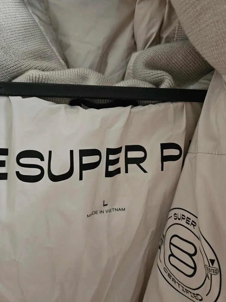 Aritzia Super Puff Bomber Jacket image indicator(3)