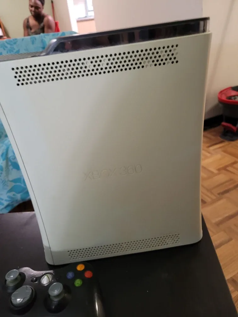 Xbox 360 Games and Controllers image indicator(7)