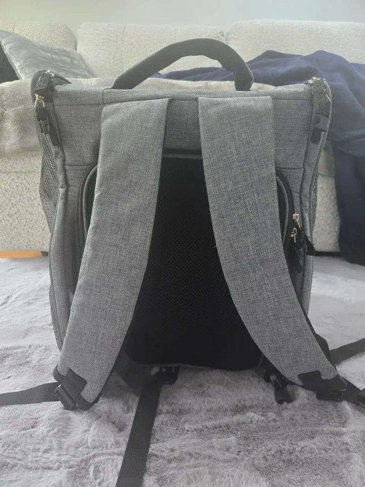 Grey Pet Carrier Backpack image indicator(2)