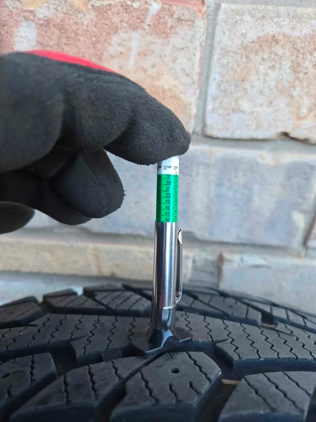 Ecovision W686 Winter Tires on RIMS 225/65R16 image indicator(10)