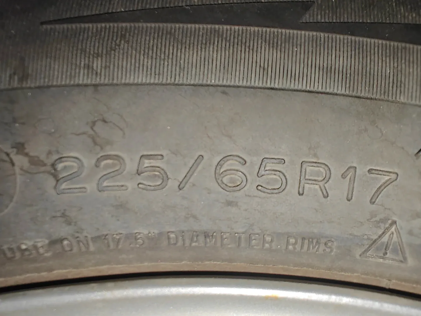 Michelin Latitude X-Ice 225/65R17 Winter Tires image indicator(3)