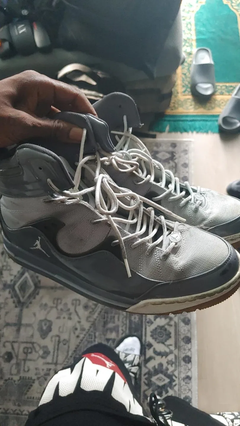 Size 10 jordans image indicator(4)