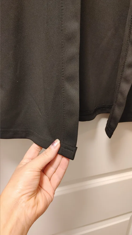 Black Open Front Blazer size Medium image indicator(3)