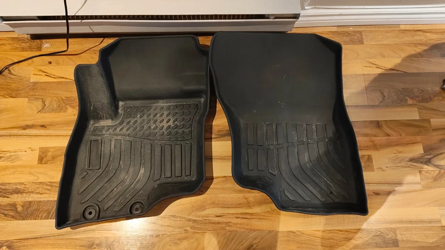 Black Car Floor Mats & Trunk Liner
