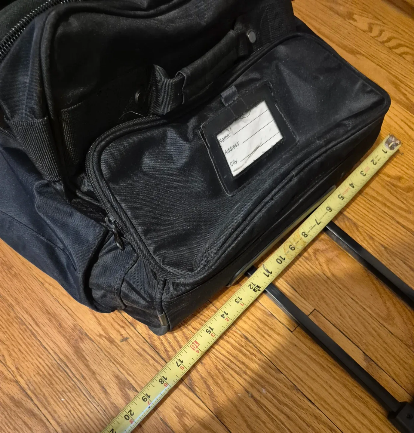 🥕 Netpack Black Rolling Duffel Bag image indicator(2)
