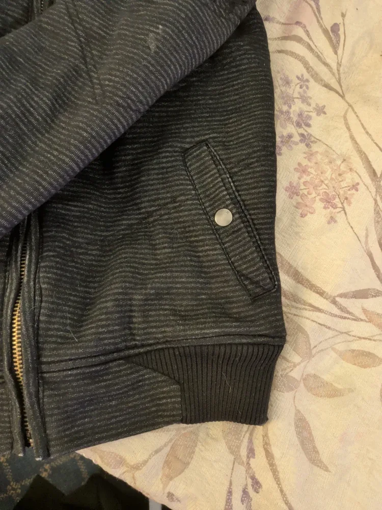 Hurley Full Zip Hoodie - Size S image indicator(9)