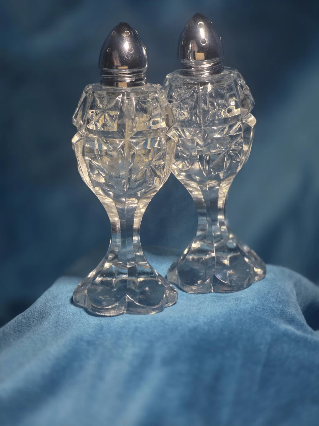 Crystal Salt & Pepper Shakers - Like New - photo 2