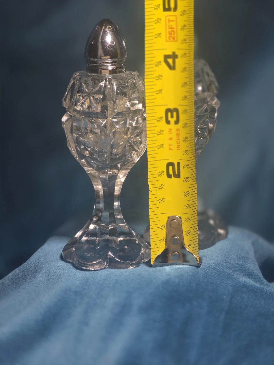 Crystal Salt & Pepper Shakers - Like New - photo 3